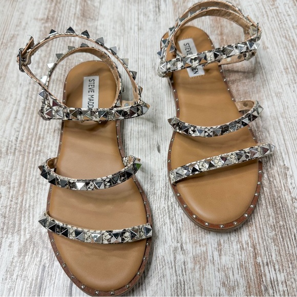 Steve Madden Travel Snake-Print Sandals Size 6 - Picture 3 of 5